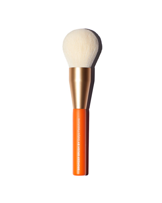 Bronzer brush