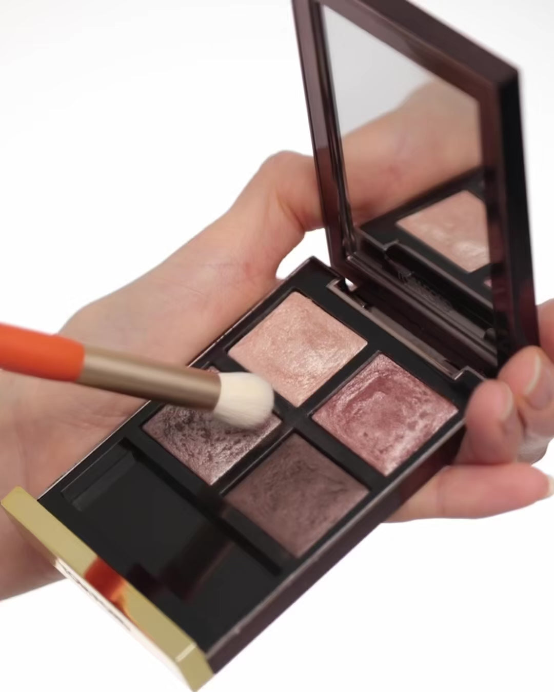 Blending eyeshadow with a blending brush